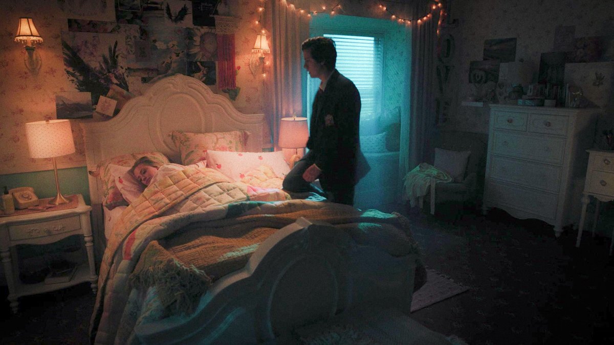 best of bughead tweet media