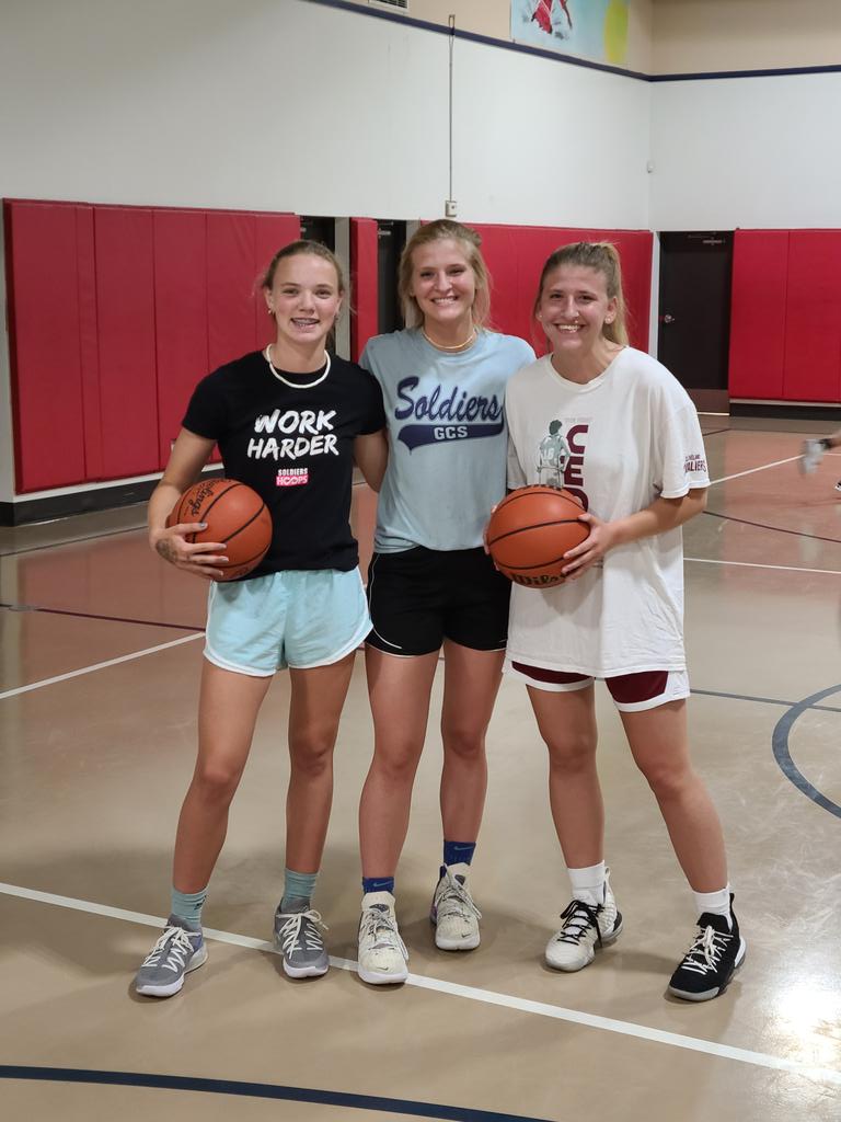 I look forward to working with these three young ladies again....Gwen, Ava, and Haven!

<a href="/PrepHoopsMI/">Prep Hoops Michigan</a> <a href="/PGHMichigan/">Prep Girls Hoops Michigan</a> <a href="/AvaBoike4/">Ava Boike</a> <a href="/gwynboike/">gwyn ☽ ☾</a> <a href="/jakeboike3313/">Jake Boike</a>