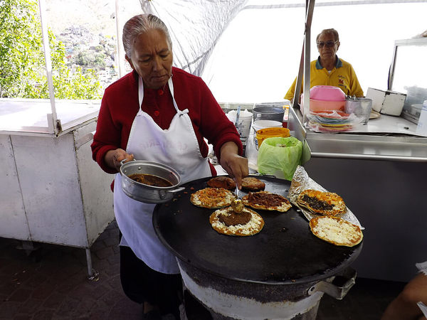 Responsible Tourism and Travel: What Helps the Locals upflow.co/l/6ToL