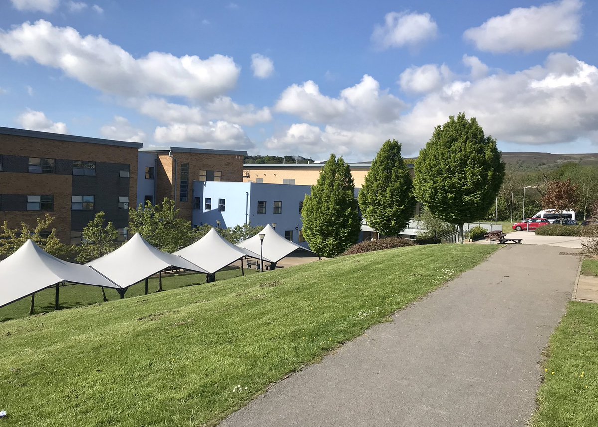 KingEcgbert's tweet photo. Today we say a fond farewell to our wonderful Y13s! Wishing them all the very best for the future as they go on from @SixthFormKES to make the world a better place! https://t.co/qfzbcxPG8B