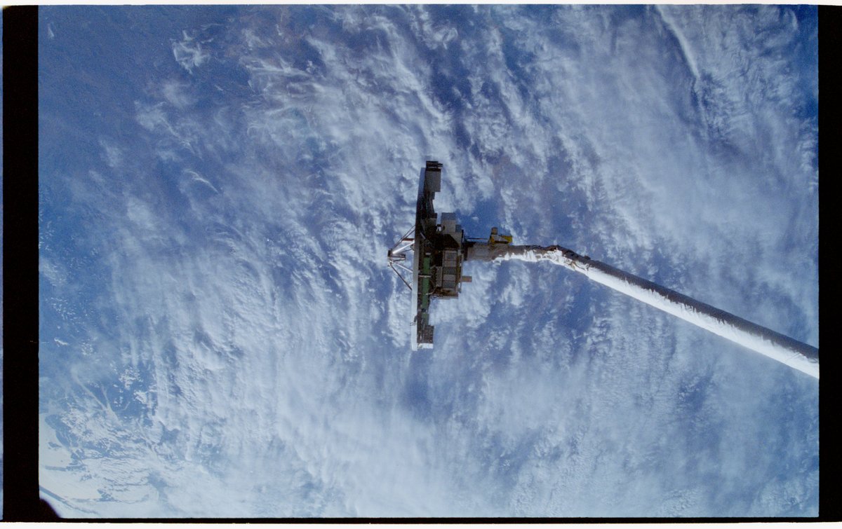 SpaceAboveUs's tweet photo. On STS-60 we're going to push some atoms out of the way, begin the partnership that would lead to the ISS, and wonder what it takes to get a Coke in Russia. Find the episode at https://t.co/iuKRpnthrV or wherever you find podcasts! #STS60 1/6 https://t.co/RJZE0iINbG