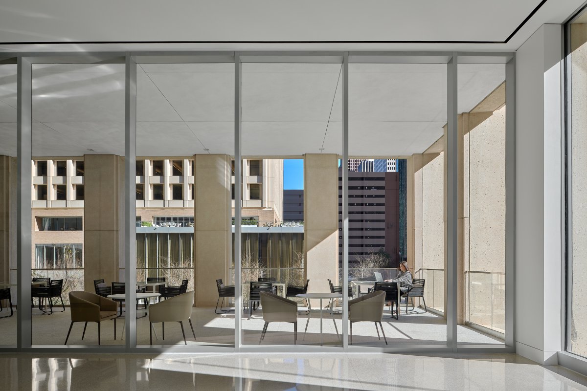 BrookPropHTX's tweet photo. Grab your morning coffee, laptop, and to-do list and head out to the second-floor outdoor terrace at Two Allen Center.
Enjoy the warm sun and knock out emails, while enjoying a beautiful view of The Acre.☀️💻
#AllenCenter #BrookfieldProperties #CommercialRealEstate #OfficeSpace https://t.co/nBY6uOZYzM