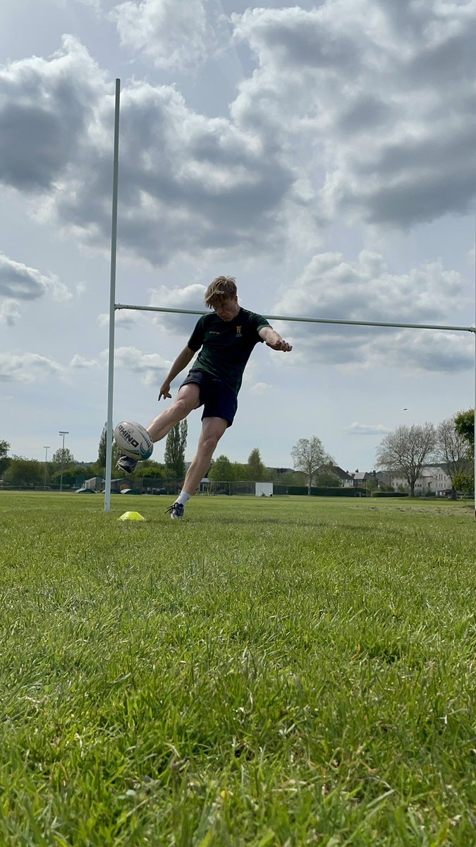 Sports_CCB's tweet photo. Very productive session with Seb our upper 6th student, working on his kicking technique. Working hard through a 30% technical session https://t.co/tGuApl0Qnl