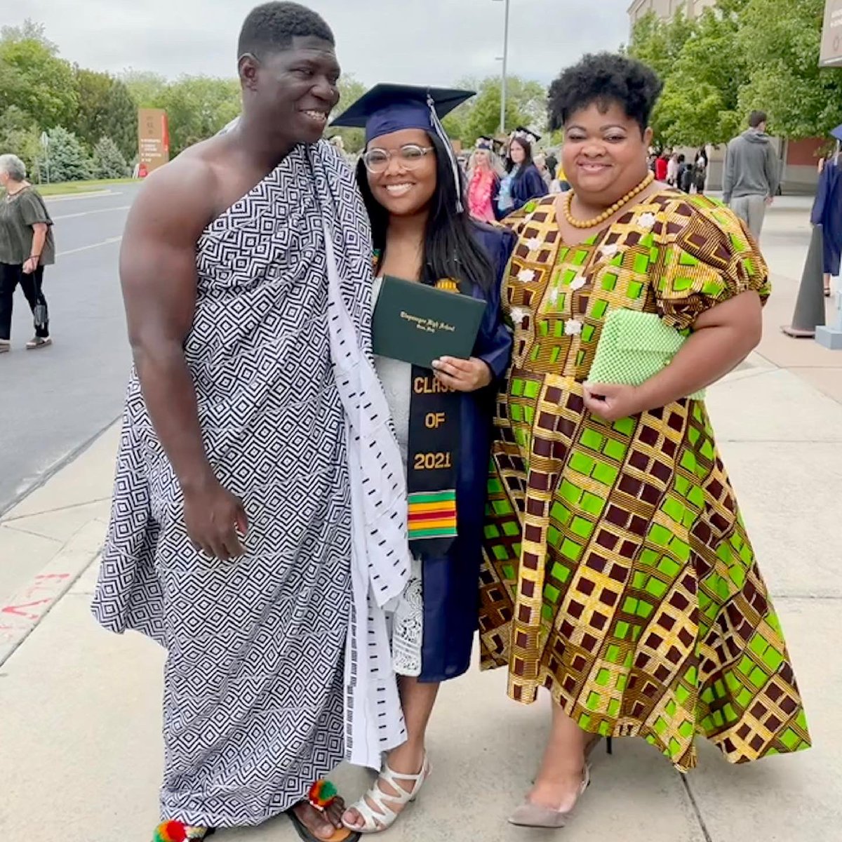 CaribbeanPoet's tweet photo. I call her my daughter, the warrior! @rjmartial 
#congrats #classof2021 #HighSchoolDiploma #HowardUniversity #HBCU #HU25 https://t.co/4Zo9rfOkOL