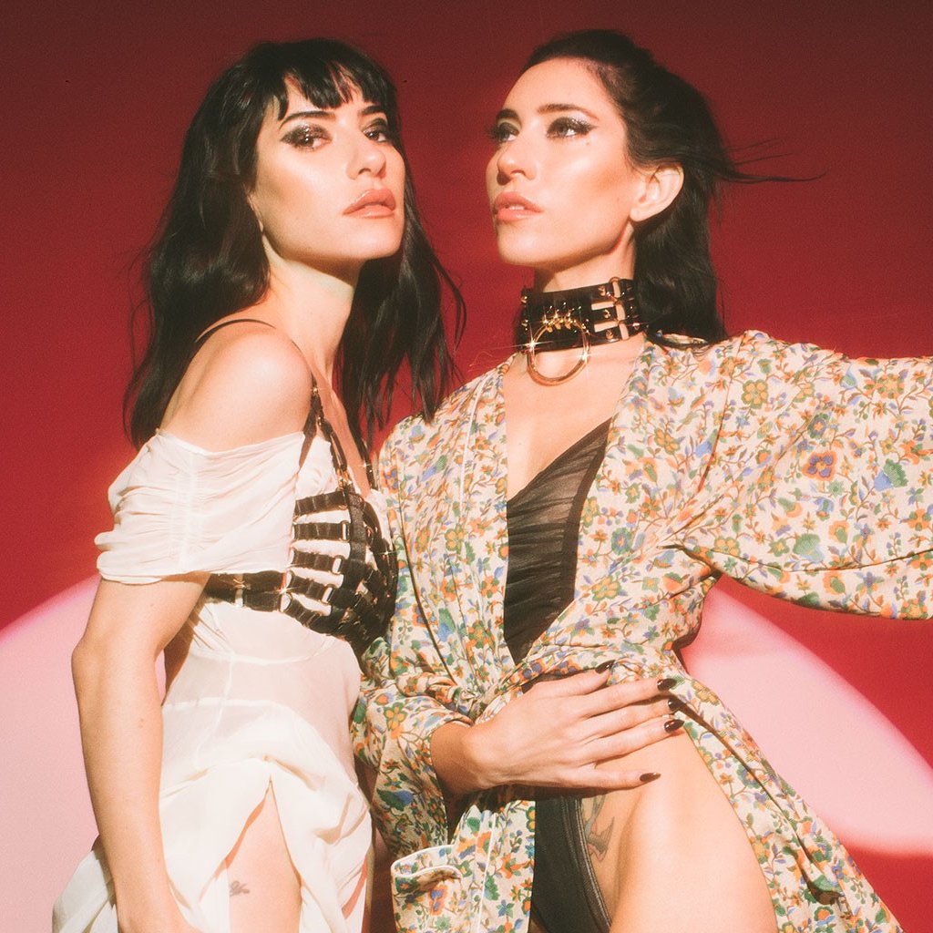 d0mine_se13's tweet image. @TheVeronicas delivered EVERYTHING on #GODZILLA and i'm so excited for #HUMAN! thx mommies! such an amazing album! 

#StreamGODZILLA #GODZILLAOutNow #HUMANonJune25th ♥