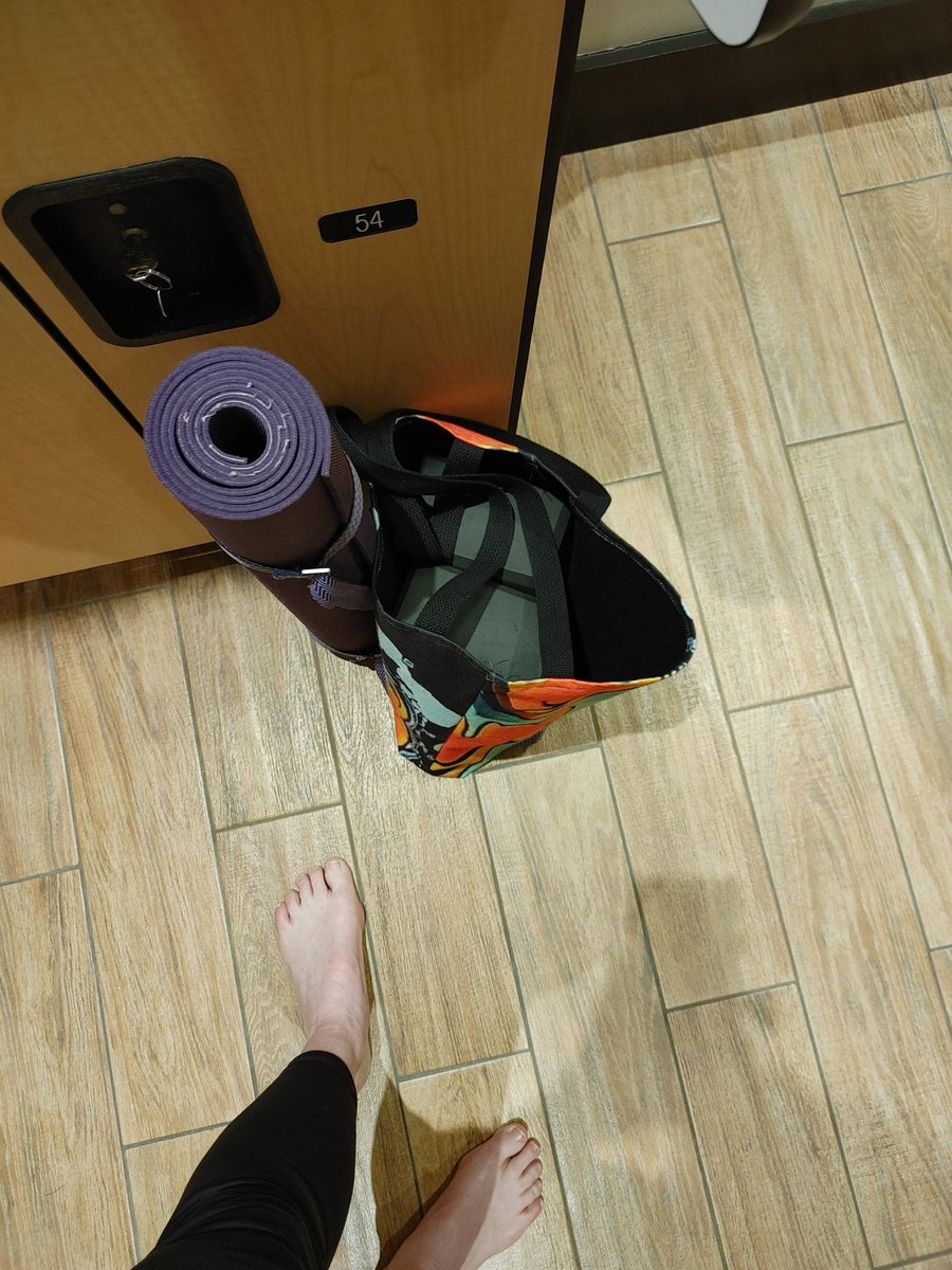 frecklesgraham's tweet photo. This is my beastliest week to date. Im a little tired, yet im the happiest and most energetic I've been ever at the same time on the inside. #walking #level2yogas #kbuddahtraining #meditation #reading #cleaning #nonaps #thursdayvibes #painreduction #movies #smiles #soremuscles https://t.co/1P0By7HzLm
