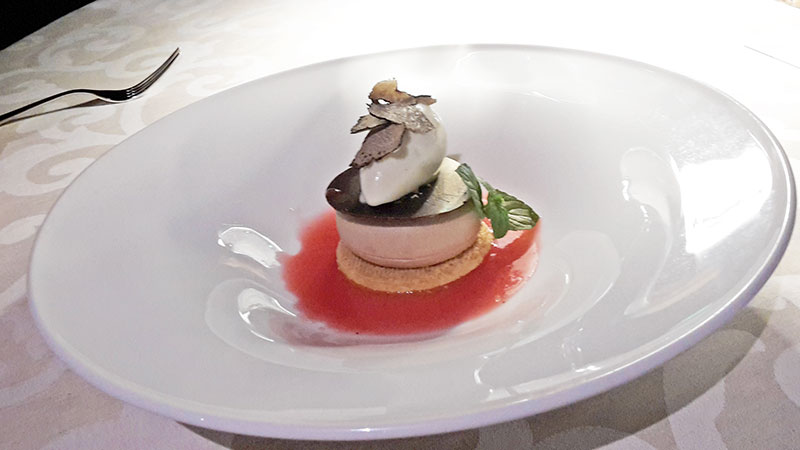 ViaCialdini's tweet photo. #Trentino #LagodiGarda al #Ristorante #RedellaBusa a #RivadelGarda, nella splendida location del #Hotel #LidoPalace, #piacevoli momenti culinari  https://t.co/jeKd4gpfVx https://t.co/W24xYUBeqA