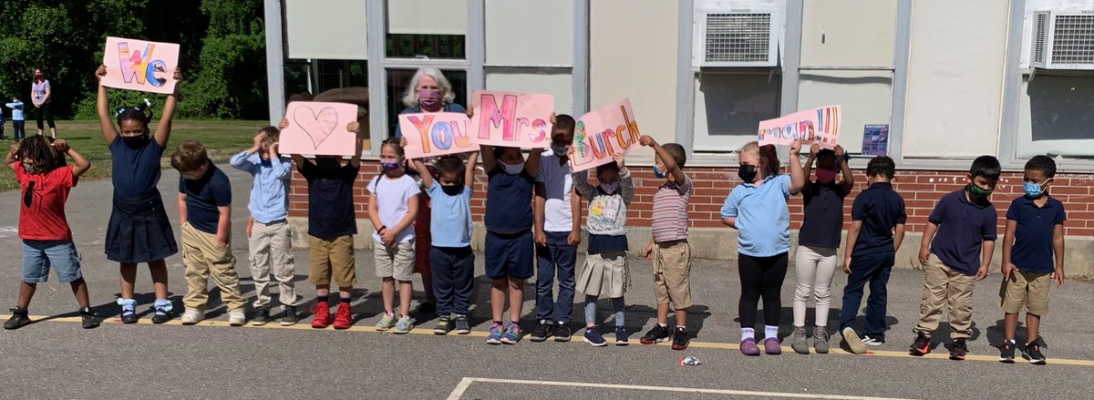 JohnBStanton's tweet photo. Harriet Burchman from John B. Stanton Elementary School named 2022 NPS Para Educator of the Year! You are amazing Mrs. Burchman. Way to go! #WeAreNorwich #NPSParaEducatoroftheYear https://t.co/DH513FOoOr