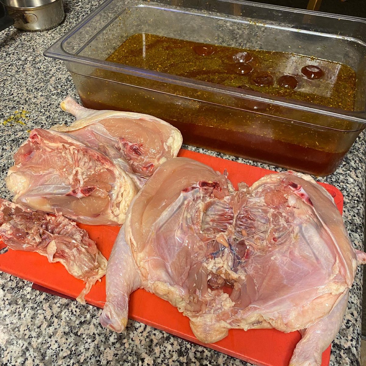 southernfriedlv's tweet photo. Marinade? Whats a marinade? Our meats are brined to make them naturally tender, juicy, and flavorful 🤤 
.
#chefmarkell #sothernfriedlv #food #foodie #omnomnom #foodporn #lvfood #eatlv #lveats #soulfood #creole #cajun #southinyomouth https://t.co/V0zLxNVEnL