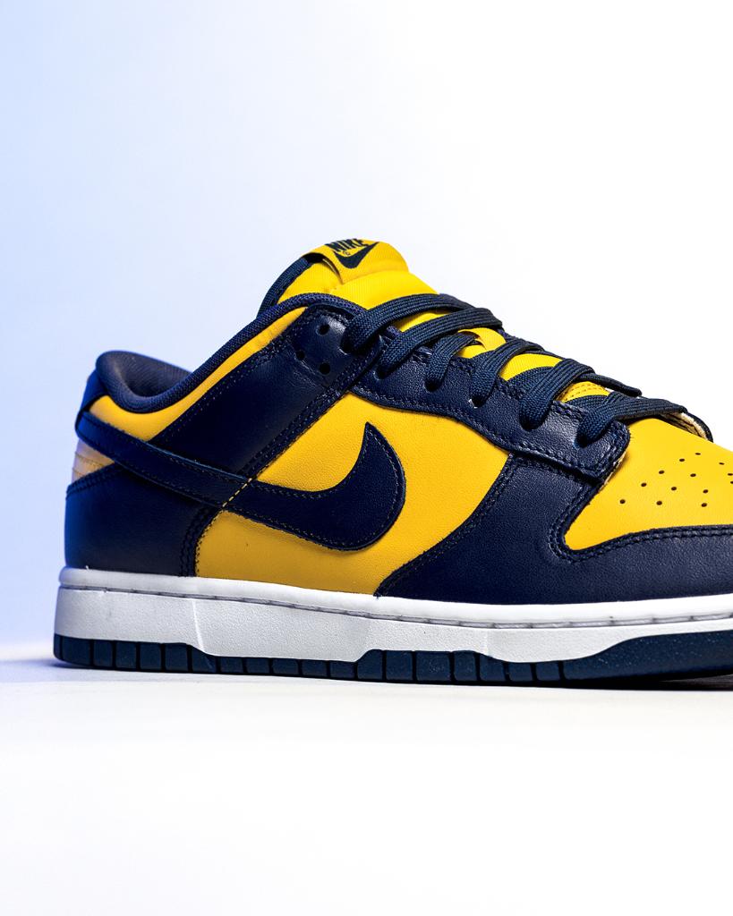dunk low varsity maize
