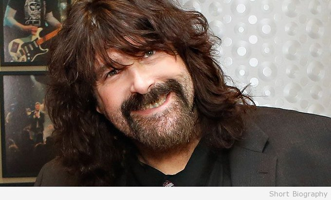 SteelChairMag's tweet photo. A&amp;E’s “Biography: Mick Foley” Airs This Sunday, Followed By An All-New Episode of WWE'S Most Wanted Treasures - News by @FrenchNygma 

#AEBiography #MickFoley #JakeTheSnakeRoberts #WWE #WWEMostWantedTreasures

https://t.co/CiXwPK8ACs https://t.co/xqzbtVB6wd