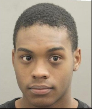 FairfaxCountyPD's tweet image. WANTED FOR MURDER: Ronnie Keandre Marshall, 20, is wanted in connection to yesterday’s Flint St. double murder, he is considered armed and dangerous, call 911 with information on whereabouts. Picture is from 2019. #FCPD