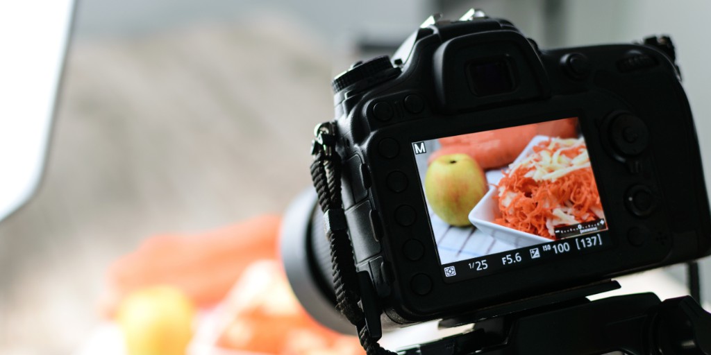 You've created a dish that's not only delicious, but beautiful. Learn some basic food photography techniques that will show off your culinary creativity. Reserve your spot to join us on Saturday, May 29th! 

getsetup.io/classes/food-p…

#GetSetUp #foodphotography
