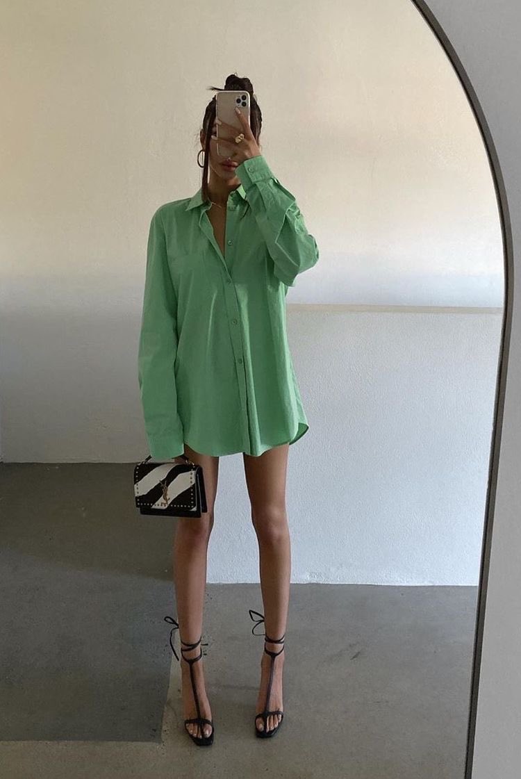 SelectOutfit tweet picture