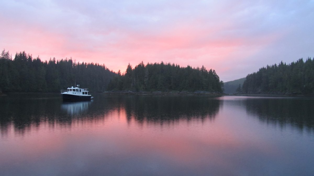 POTW: Sunset in the Broughton's✨

This spectacular photo was taken by our WOW Photo Contest winner Larry McDonald, who captured this shot of Potts Lagoon on a five week cruise through the Broughtons.

Link below for full article. 🤩
bit.ly/2Tm5AlM