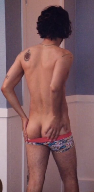 Avan Jogia ass.