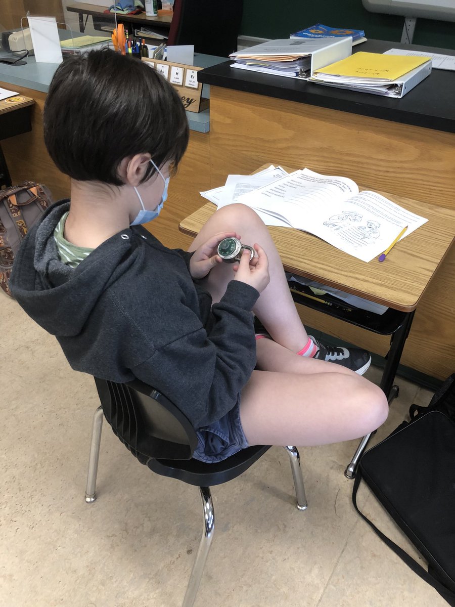 PatFreyTrinity's tweet photo. My 5th graders getting ready for Middle School by practicing  combination locks.@tnetrinitypride @TRINITY_MLUCAS https://t.co/7t87ArhzhI