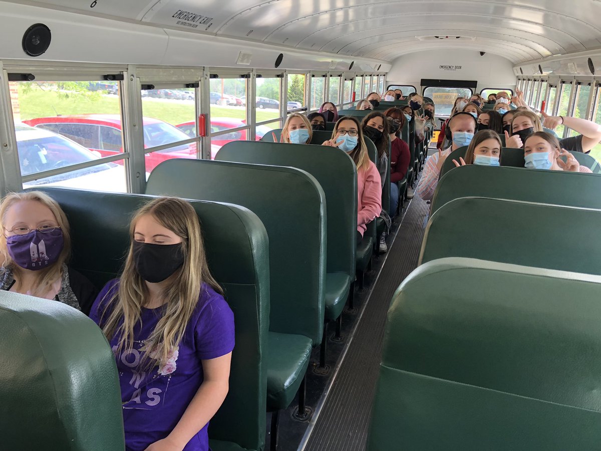 BBHHSChoir's tweet photo. So fun to go sing for Hilton today!!! #joinchoir #joinorchestra #joinband @BBHHSorchestra https://t.co/mS6jKFxLzm