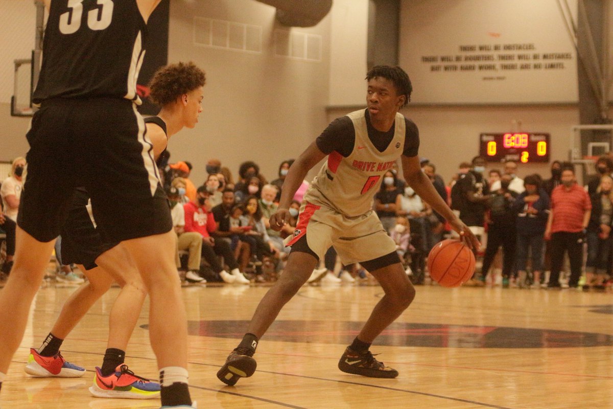 daves_joint's tweet image. A great player for @DrivenationEYBL 's 16U squad is @Alex4xs, who is a legit scorer on the wing, and can do great things on the floor.