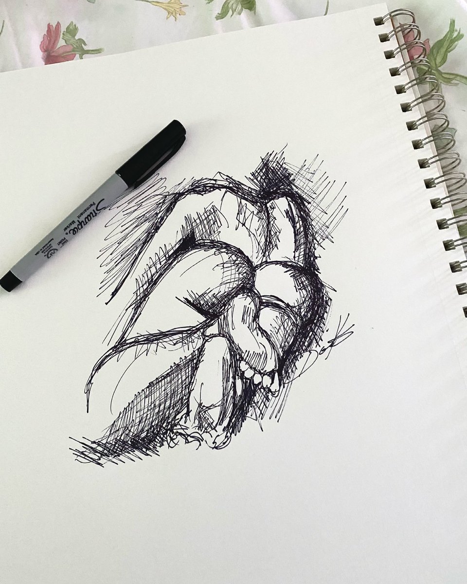 DavineDC's tweet photo. Lunch break means I get to draw some more #drawing #sketching #ink #noerasing #art #doodlings https://t.co/ngNIT9f8YV
