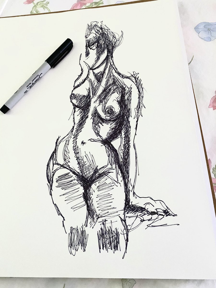 DavineDC's tweet photo. Lunch break means I get to draw some more #drawing #sketching #ink #noerasing #art #doodlings https://t.co/ngNIT9f8YV