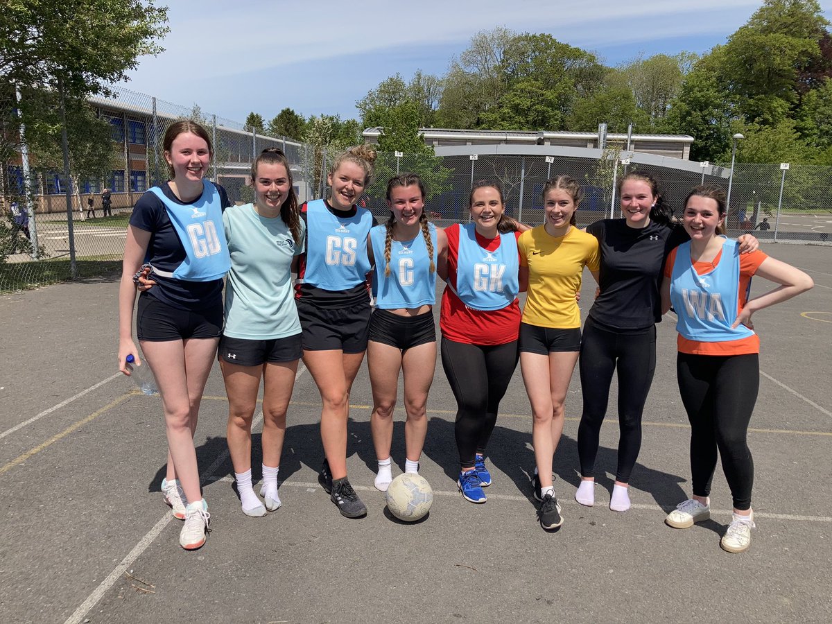 QEHSPE5X60's tweet photo. What an awesome group of yr 13 pupils going to miss them. Nice to finish with a boys v girls netball game today.  👍👏👏 https://t.co/mtdWKEeqvj