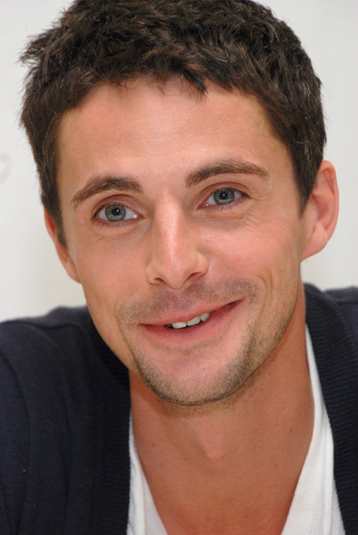 PleaseReadMeOK - Matthew Goode fan! tweet media