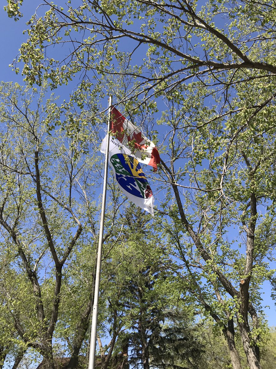This morning I attended the Treaty 4 Flag Raising ceremony at <a href="/thecrescentsyqr/">The Crescents School</a> It was the perfect day ☀️ and I was honoured to be included. We are all Treaty people. <a href="/jeffcappo/">jeff cappo</a> <a href="/IMitchell14/">Ian Mitchell</a> <a href="/Dopseth/">Doug Opseth</a>