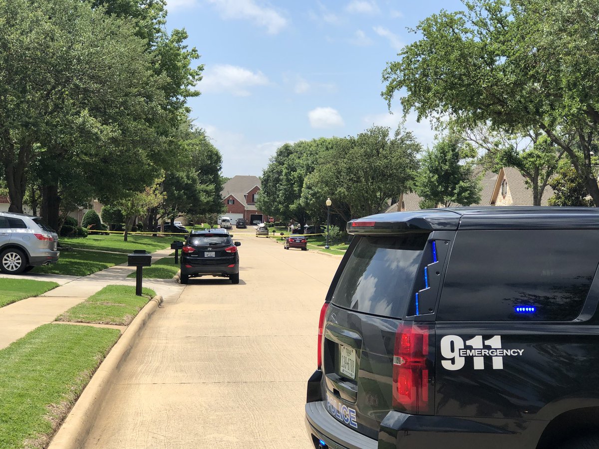 Lili Zheng 2900 Block Of Termaine Drive Remains Taped Off Hours After A 10 Hour Standoff Between Flower Mound Police And A Suspect Suspect Id D As 60 Y O Bryan Hucabee Is