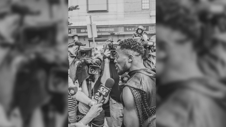 CABlackFilmFest's tweet photo. #CBFF21 | #BeingBlackInCanada • Toronto

MOVEMENT • Tracing the start of #BLM Toronto, this documentary gives us insight into what it was like to be at the inception of a global movement. 

By Uranranebi Agbeyegbe (@visualsbyebi)

▶️ Stream May 26-30 | https://t.co/ZVjRkS3trG https://t.co/N7SO7mYhDV