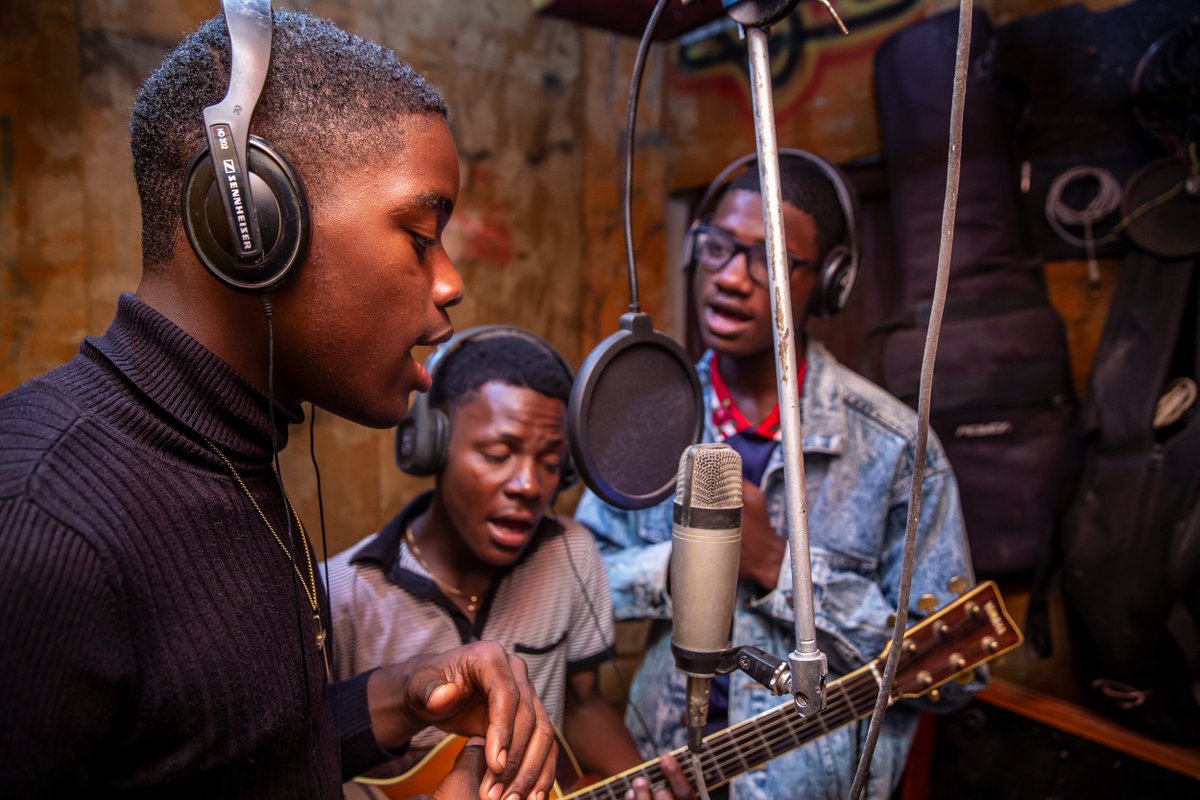 Music Heals Int. tweet media