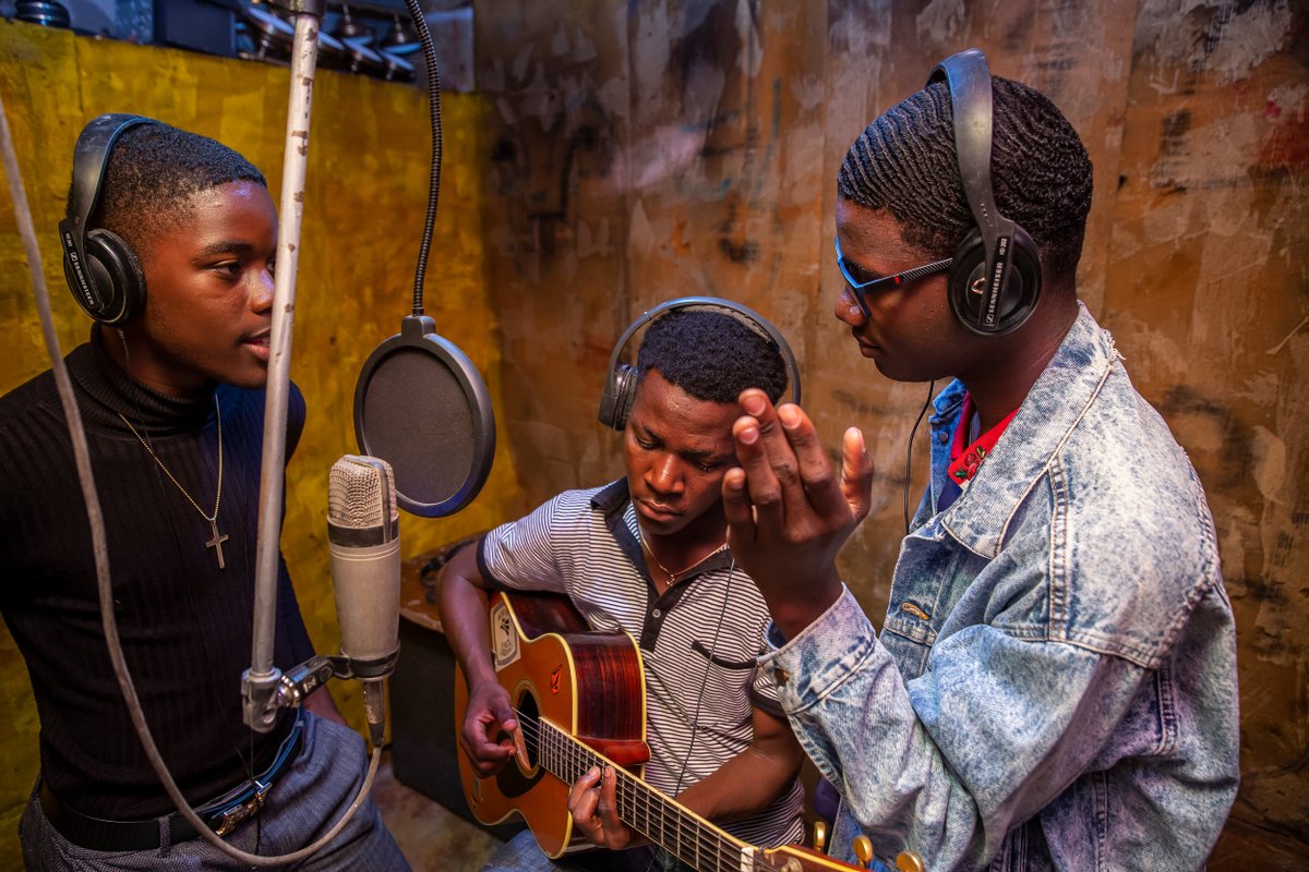 Music Heals Int. tweet media