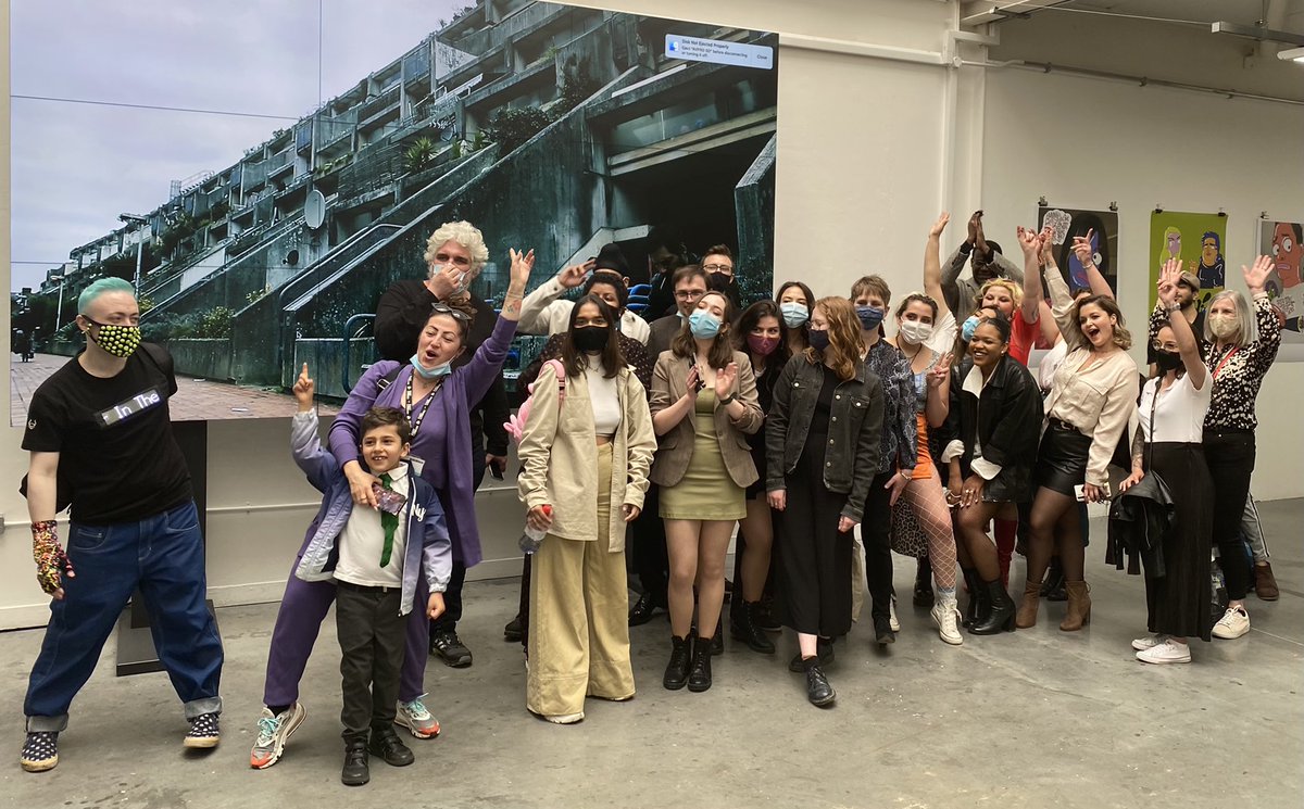 TangeUK's tweet photo. BA #FineArt students were able to receive studio tuition & practice on campus at least one day per week during the pandemic. The degree show is exceptionally high standard. Their joyful body language & beautiful artworks have expressed it so powerfully!
#BeTheChange #UELconnected https://t.co/qfOlBxqWtT