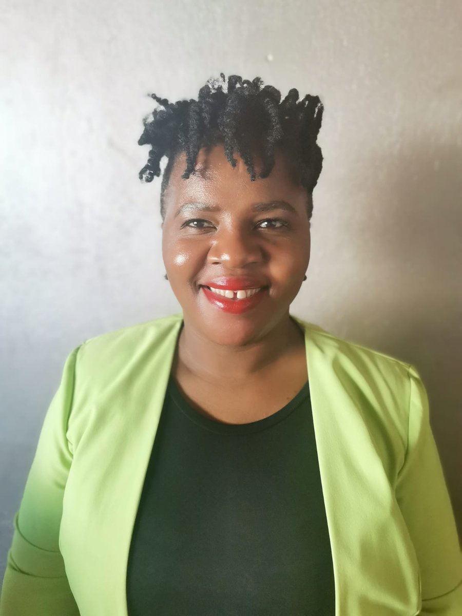 FaithMazibukoSA's tweet photo. Sgt. Catherine Refilwe Tladi is the I/O who worked tirelessly to ensure that Sello Abram Mapunya was found guilty of 35 counts of rape, 36 counts of house breaking &amp; robbery with aggravating circumstances. Sello was sentenced to 5 life terms &amp; 1088 years imprisonment. Mbokodo 🙌 https://t.co/FL5TOxGuQz
