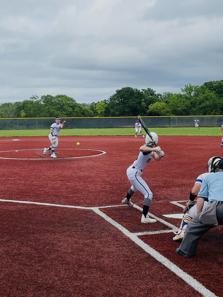selectfastpitch's tweet photo. Select vs. Select match up at the Kansas High School state tournament! @ProbertsSarah and @LMueller27 facing off 🥎 #selectlife #selectstrong @SelectFp https://t.co/mo9RBWYLDn