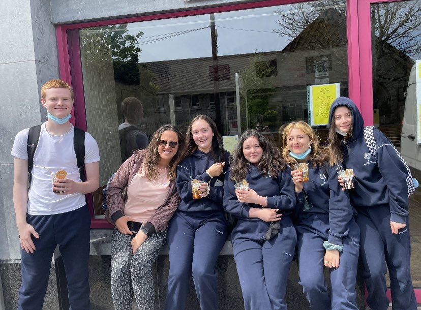 swords_cc's tweet photo. Third years enjoyed another day of fun with a trip to the beautiful Swords village for ice cream 🍦 Swords Castle 🏰 and frisbee in the park 🌳! 

#SCC #SwordsCommunity #Loveyourtown https://t.co/HWAa8JOrOX