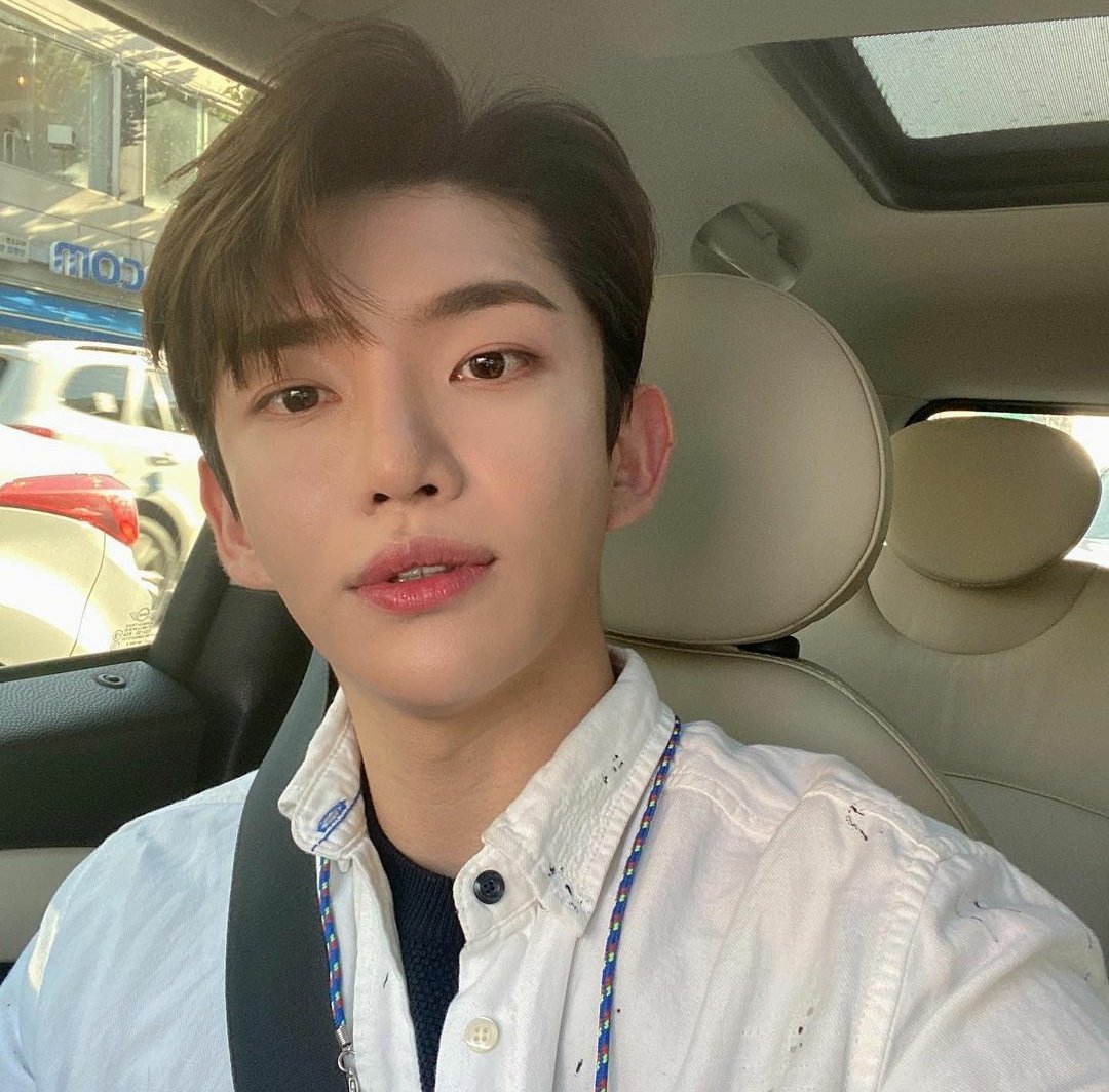 14USpain's tweet photo. ~TRAD~
210527 Instagram
[JAEHYUK] hahahehehoho_92jh
Llueve mucho últimamente https://t.co/9GyjFpwFEO