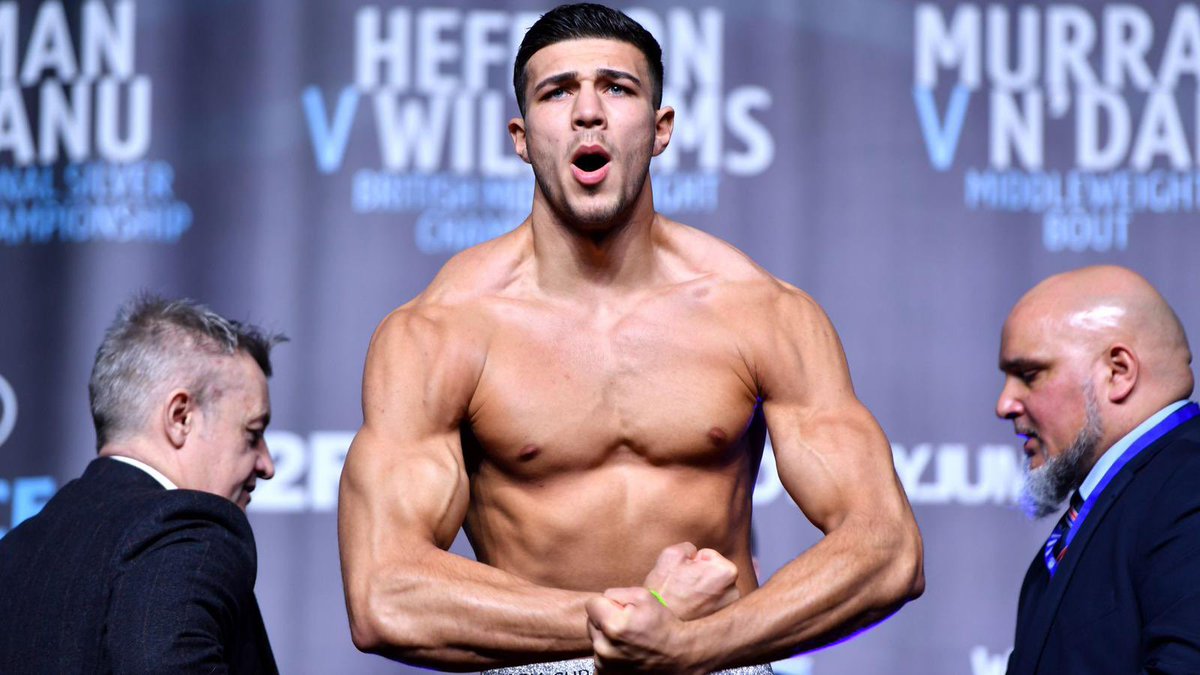 aimeewhite_X's tweet photo. mad how my boyfriend is older than tommy fury 😔 https://t.co/68hHtEERNz