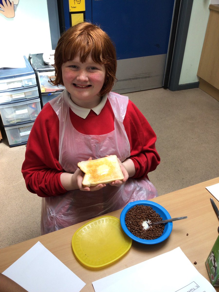 GreenFoldSchool's tweet photo. Wow!!! We are very proud of our young learners in Class Oak who have mastered making breakfast INDEPENDENTLY!!!! Superstars!! ππππ#learningovertime #lifeskills https://t.co/1Uob7zK3y3