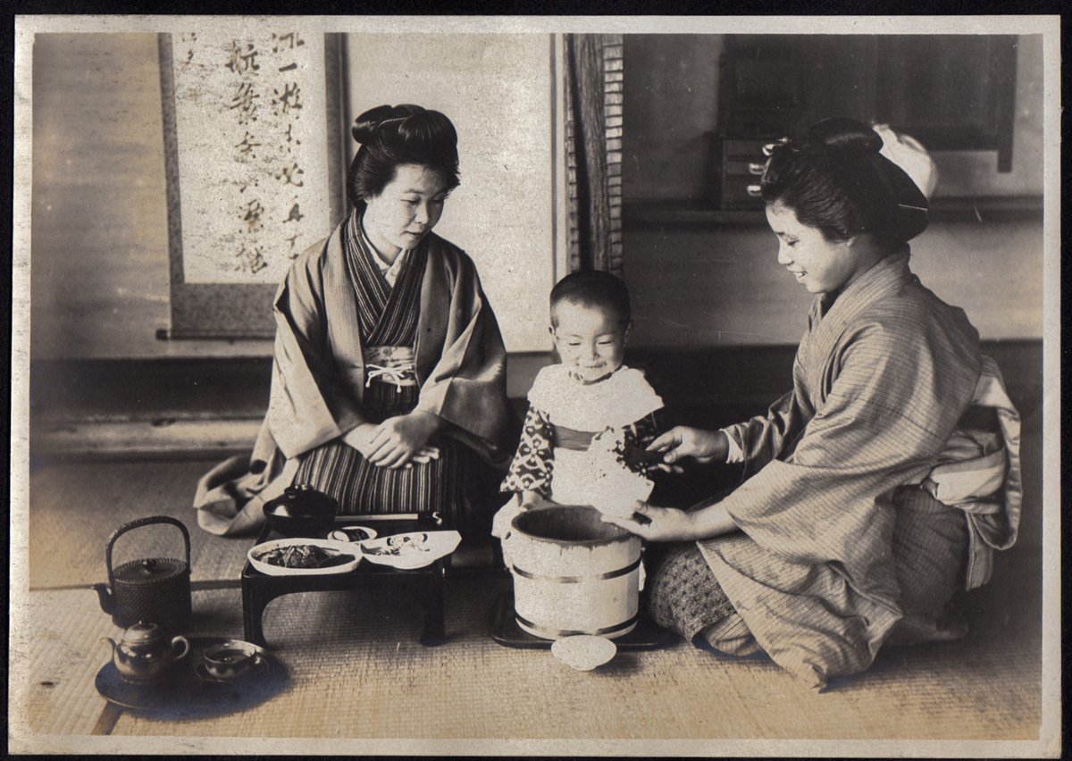 Gohan, eating meal in Japan (1911 by Elstner Hilton). pic.twitter.com/RTGc1...