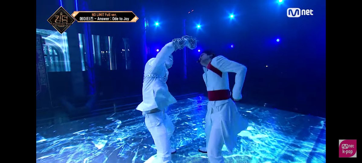 this white masked man reminded me of mama wooyoung holding chain in his hand, maybe that explains why there is a tension between yunho and wooyoung, we will see in the future!