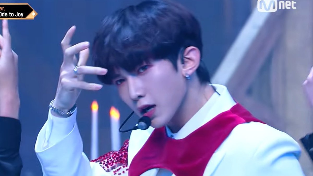 there is a relation between yeosang and mask because he does this move very often