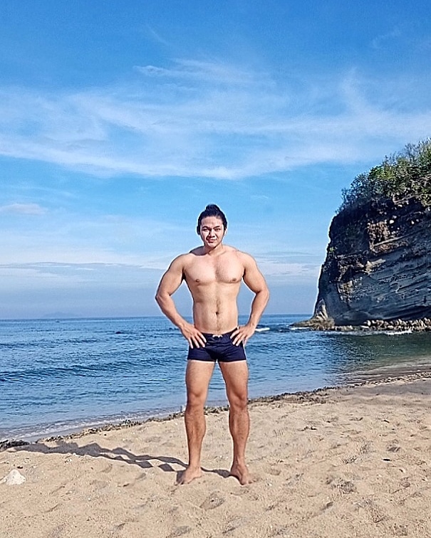 MarkOronea's tweet photo. Vacation calories don't count!💯 https://t.co/WNkVZv0mw0