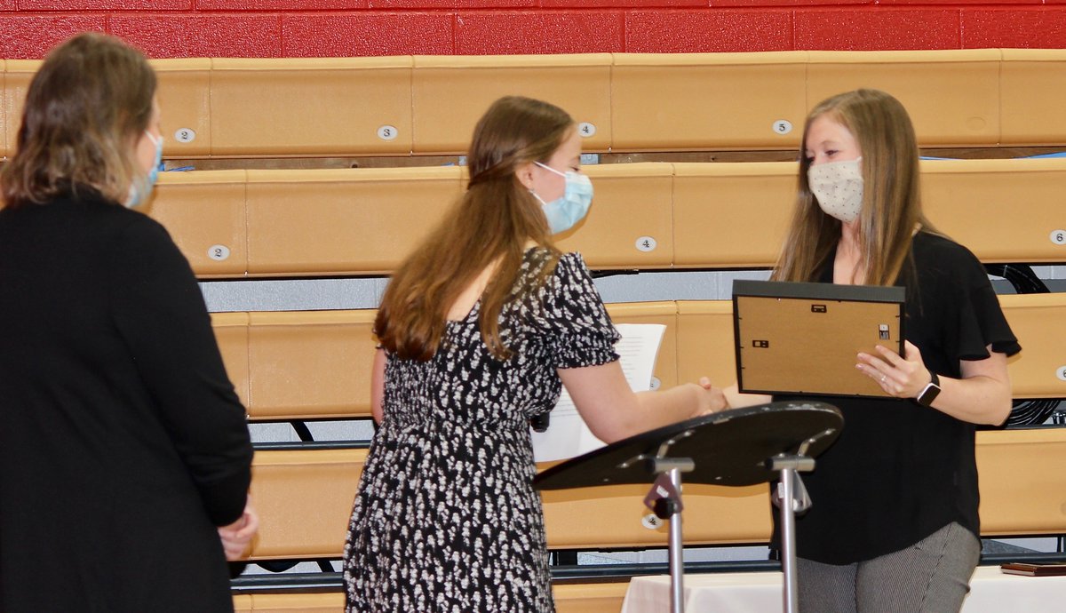 PTVatPHS's tweet photo. Congratulations @Plymouthhspcsc Emma Kruyer for qualifying for the Academic Excellence top 5% of the class awards recognition program. Emma chose her mom, Laura Kruyer as her most influential educator! Congrats to both of you! https://t.co/JLBBQkC7SF