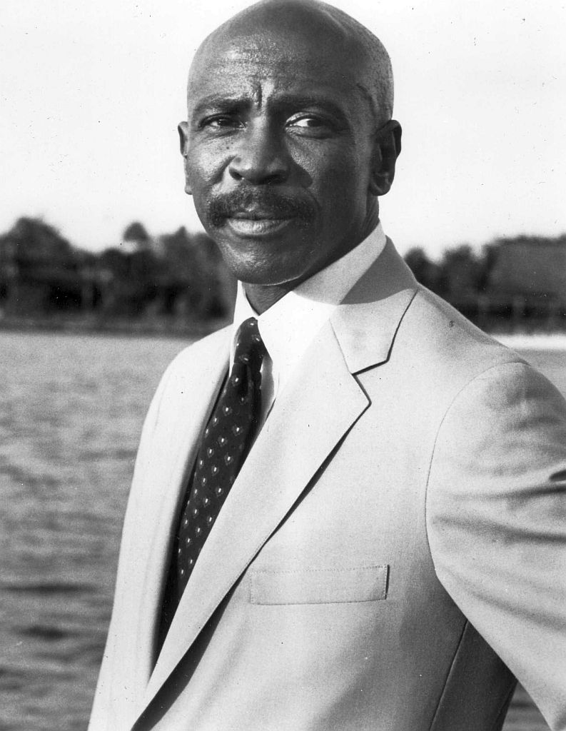 Happy Birthday to Louis Gossett Jr. who turns 85 today! 