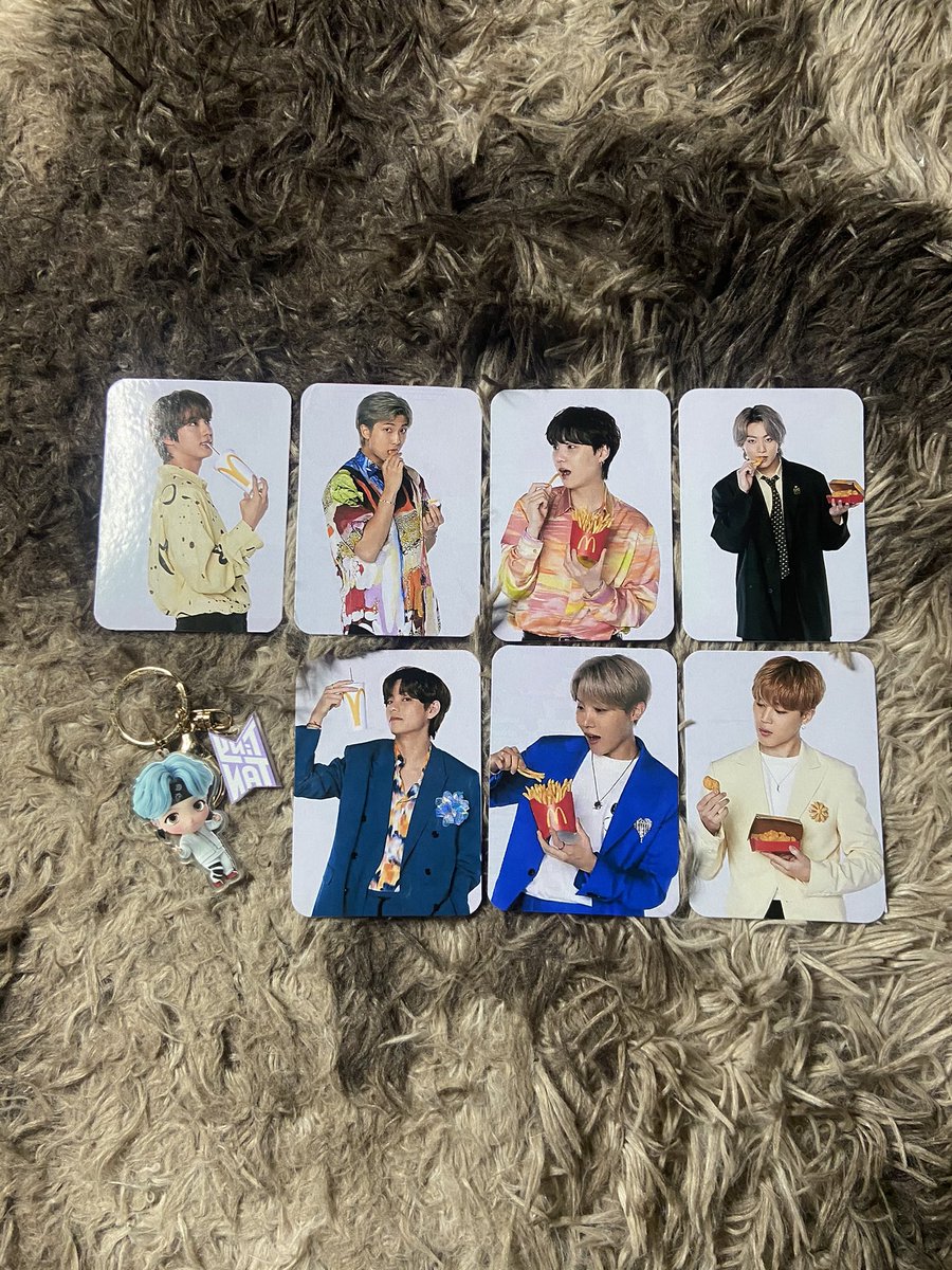 rmenrico19's tweet photo. NEW MERCH ALERT AVAILABLE AT MERCHPOP BY RM FACTORY (@merchpop_rmfactory) on instagram 💛
Bili na kayo guys! Bagsak presyo na itooooo see you on IG! 🤘🏼
#Merchpop #RMFactory #Kpop https://t.co/PlR0O9PfHX