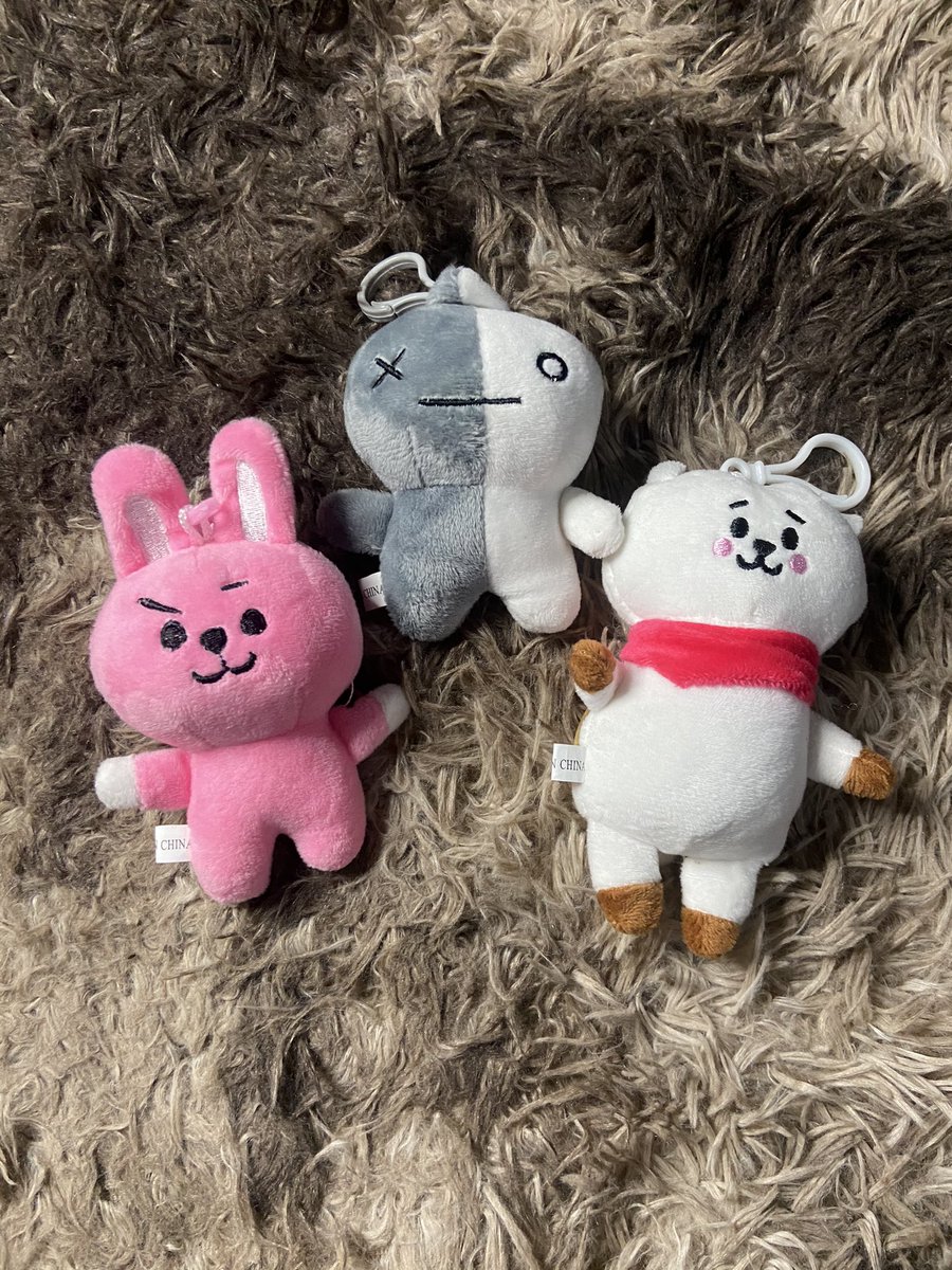 rmenrico19's tweet photo. NEW MERCH ALERT AVAILABLE AT MERCHPOP BY RM FACTORY (@merchpop_rmfactory) on instagram 💛
Bili na kayo guys! Bagsak presyo na itooooo see you on IG! 🤘🏼
#Merchpop #RMFactory #Kpop https://t.co/PlR0O9PfHX