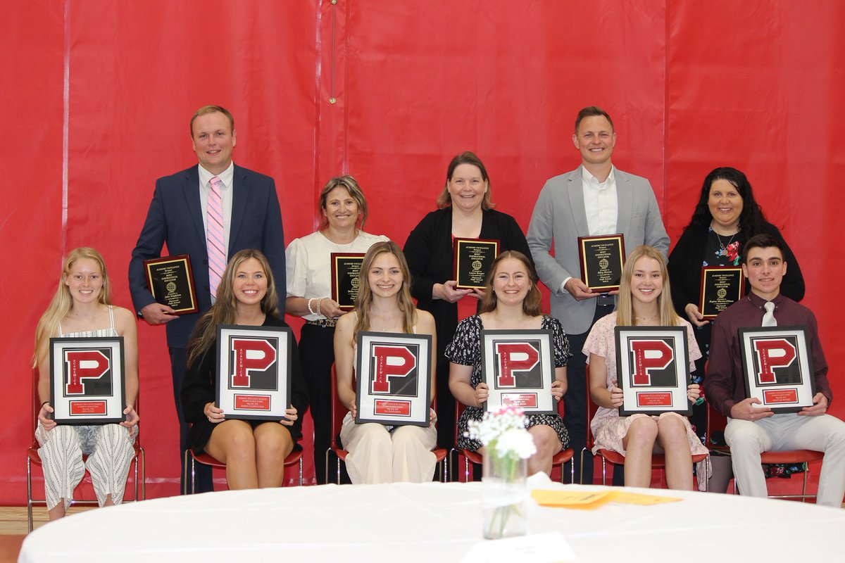 PTVatPHS's tweet photo. Madison Stiles was selected as one of the top academic achievers in the PHS class of 2021! She was recognized for her hard work &amp; dedication as were 11 of her peers at the PHS Academic Excellence Awards Program. Madison recognized Jacob Singleton her most influential teacher! https://t.co/NrDvAHsTjX