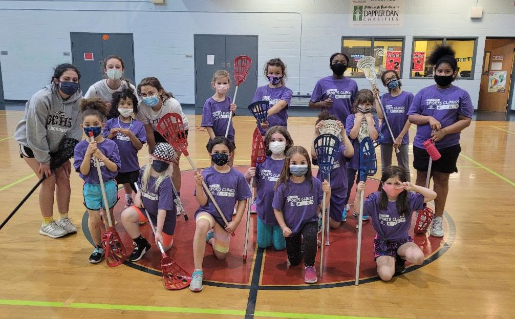 OCHS_Pittsburgh's tweet photo. #OClax🥍 players; Katie Smith, OCHS'24, Keira Steitz, OCHS'24 and Gracie Hall, OCHS'24 volunteered together at the Boys and Girls Club in Lawrenceville to teach girls in grades K-4th more about lacrosse. They all had a great time! 👍 https://t.co/9GbHMGJr41