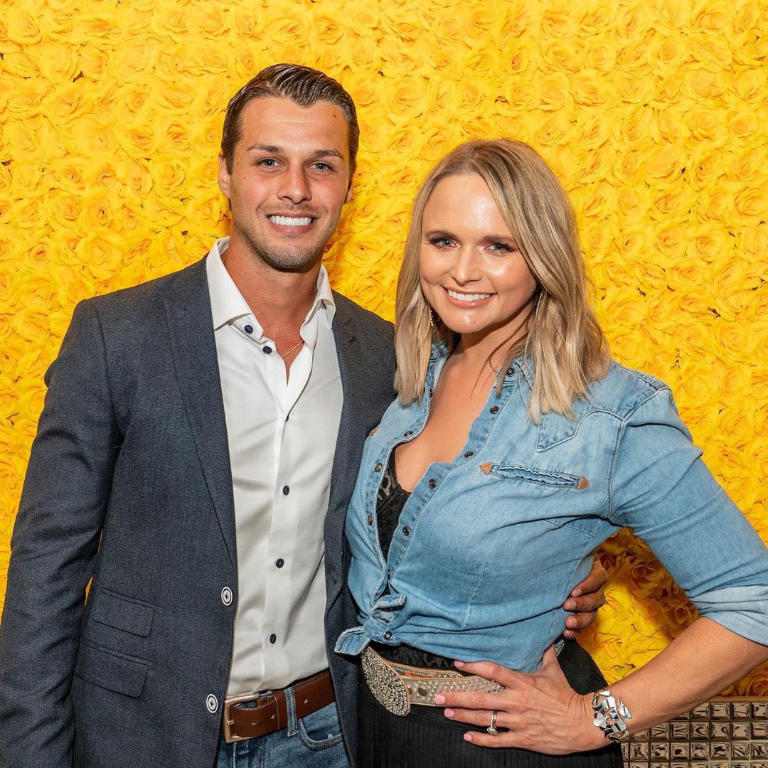 CasaRosaNash's tweet photo. WE ARE OFFICIALLY OPEN!!!!! @mirandalambert and her family and friends Tuesday for a lil Karaoke night. Now it’s time for y’all to come down to Broadway for some tacos, tequila and a good time!!! 🎉 https://t.co/AQbG4LqNZz